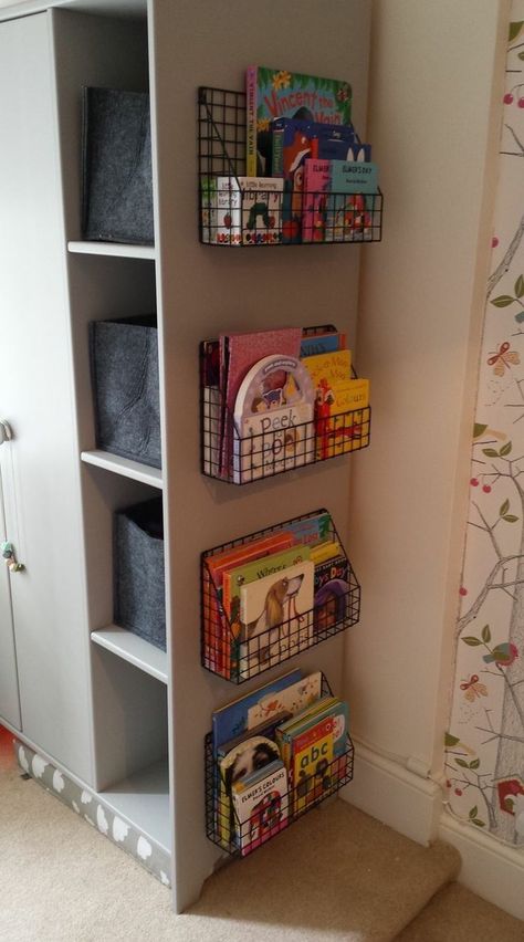 Daycare Craft Organization, Toddler Library Ideas, Kids Toy Storage Ideas Small Spaces, Diy Kids Closet Organization, Small Kids Bedroom Organization, Small Room Kids Ideas, Kids Room Organization Small Spaces, Storage Ideas For Kids Room, Craft Room Ideas Small Spaces