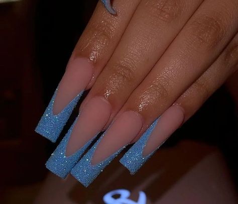 Blue Nails Square Long, Blue Nail Inspo Acrylic, Acrylic Nails Ideas Almond, Royal Blue And Silver Nails, Nails Stiletto Short, Baddie Almond Nails, Long Almond Acrylic Nails, Blue Acrylic Nails Ideas, Nails Royal Blue