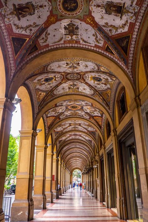 Red City, Curious Facts, Bologna Italy, Venice Italy Travel, Italy Holidays, Sardinia Italy, Italy Tours, Italy Aesthetic, Emilia Romagna