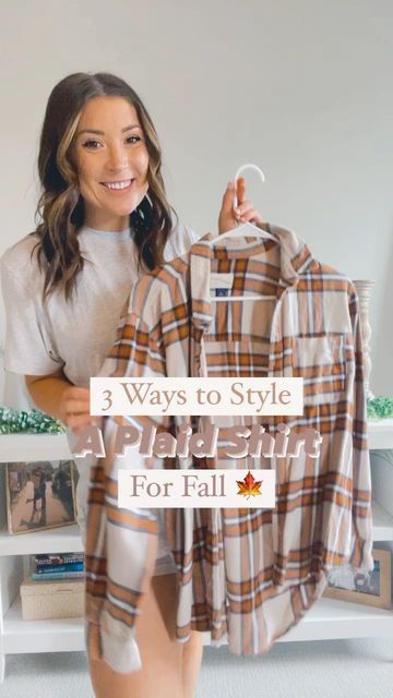 Brown Plaid Top Outfit, Brown Plaid Shirt Outfit Women, Styling A Plaid Shirt, Plade Shirts Outfit Women, Oversize Plaid Shirt Outfit, Plaid Oversized Shirt Outfit, Brown Plaid Shirt Outfit, Shirt Under Sweatshirt, Green Plaid Shirt Outfit