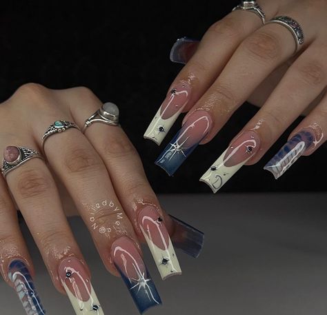 Airbrush Nails, Grunge Nails, Classy Acrylic Nails, Long Acrylic Nails Coffin, Acrylic Nails Coffin Pink, Unique Acrylic Nails, Long Square Acrylic Nails, White Nail, Bling Acrylic Nails