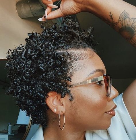 4b Pixie Cut, Pixie Cut Black Women Curly, Pixie Cut Natural Hair, Short 3c Curly Hair, 4b Hairstyles, Messy Lob, Big Chop Natural Hair, Twa Styles, Natural Hair Haircuts