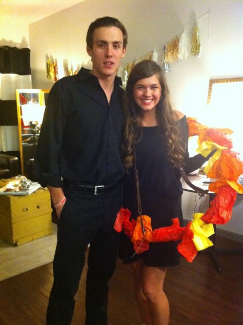 Johnny cash and ring of fire halloween costume Johnny Cash Halloween Costumes, Johnny Cash Costume, Music Halloween Costumes, Fire Halloween Costume, Halloween Group Costumes, Best Friend Costumes, Fire Costume, Halloween Group, Friends Dress