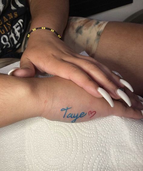 Bf Names Tattoo, Tattoo Of My Boyfriends Name, Where To Get Boyfriend Name Tattoo, Places To Get Boyfriend Name Tatted, Name Tattoos For Boyfriends, Boyfriend Name Tattoo Ideas For Women, Boyfriend Name Tattoo Ideas, Boyfriend Name Tattoos For Women, Boyfriends Name Tattoo Ideas