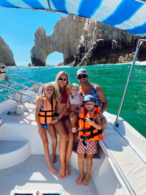 Cabo Guide - Lolo Webb Holiday With Family Aesthetic, Family On Holiday, Cabo Family Photos, Travel Family Aesthetic, Dream Family Aesthetic, 4 Kids Aesthetic, Preppy Family Photos, Family Goals Future, Dream Life Aesthetic Family