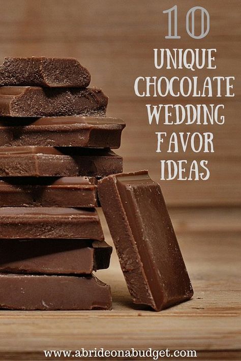 CHOCOHOLICS!   Check out this post of ten unique chocolate favor ideas from www.abrideonabudget.com. Frugal Wedding Ideas, Wedding Souvenirs Diy, Frugal Wedding, Chocolate Diy, Wedding Favor Ideas, Chocolate Wedding Favors, Chocolate Wedding, Chocolate Favors, Chocolate Maker