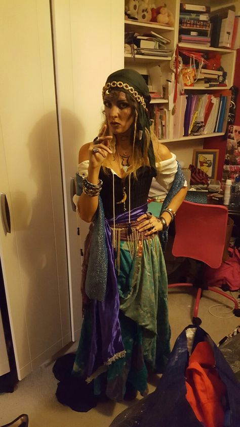 Carnival Fortune Teller Costume, Fortune Teller Carnival, Womens Fortune Teller Costume, Tarot Reader Costume Halloween, Tarot Card Reader Costume Halloween, Dark Fortune Teller Costume, Romani Halloween, Romani Halloween Costume Diy, Gypsycore Halloween