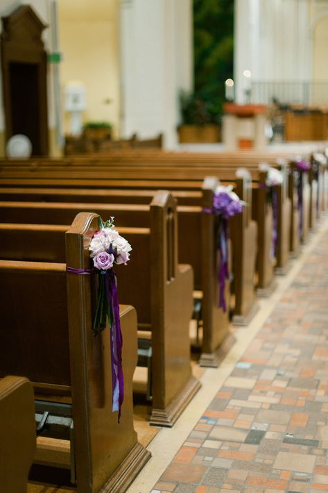 Wedding Purple Decorations, Violet Wedding Decorations, Pew Decorations Wedding Church, Quinceanera Church Decorations, Church Wedding Ceremony Decorations, Wedding Pew Decorations Church, Church Aisle Decorations Wedding, Church Pew Wedding Decorations, Church Pew Flowers