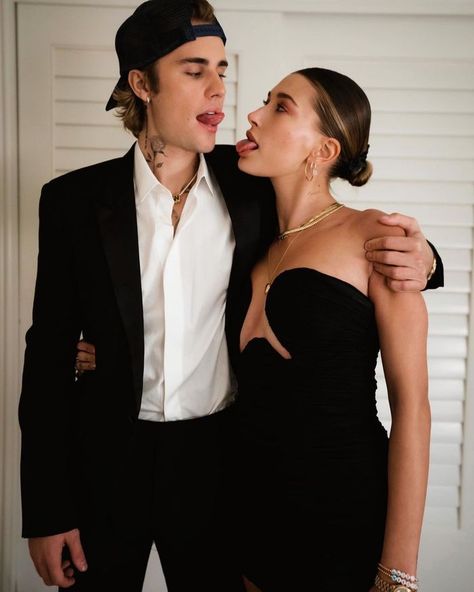 7 Hailey Bieber Jewelry Trends We'll All Wear in 2021 (and 7 She's Ignoring) Hailey Rhode Baldwin, Hailey Rhode, Justin Bieber Wallpaper, Justin Hailey, Justin Bieber Pictures, Love Justin Bieber, Hailey Baldwin, Hailey Bieber, Gigi Hadid