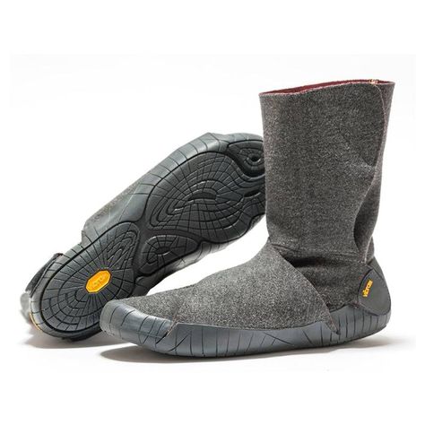 Vibram Furoshiki - Furoshiki Boots Russian Felt Grey - Barefoot Junkie - Shoes Furoshiki Shoes, Russian Boots, Vibram Furoshiki, Winter Shoes Boots, Vibram Fivefingers, Felt Boots, Wrap Shoes, Minimalist Shoes, Mid Boots