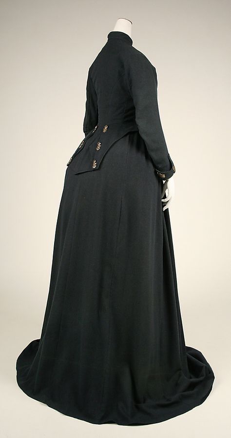 Riding habit  Date: 1870–81 Culture: American Riding Dress, 1870s Dress, 1899 Fashion, 1860s Fashion, Historical Clothes, Riding Habit, Historical Women, Historic Clothing, 19th Century Fashion