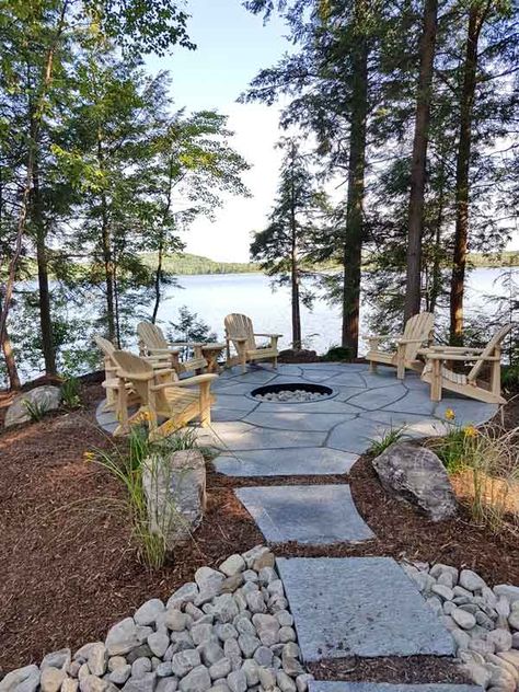 Your Muskoka property offers vast potential waiting to be tapped | MuskokaRegion.com Lake House Porch Ideas, Lake House Ideas Outdoor, Muskoka Cottages, Lake House Backyard, Lake Patio, Rv Patio, Lake Landscaping, Backyard Escape, Cottage Backyard