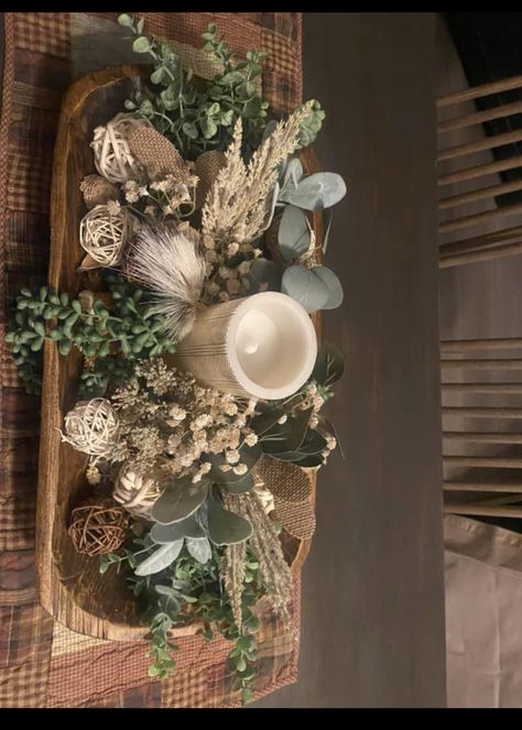 Dining Room Table Centerpiece Ideas Farmhouse Dough Bowl, Farmhouse Dough Bowl Centerpiece, Large Dough Bowl Decor Ideas, Bread Bowl Ideas, Dough Bowl Centerpiece Ideas, Long Table Centerpieces For Home, Bowl Centerpiece Ideas, Airy Decor, Dining Table Decor Centerpiece