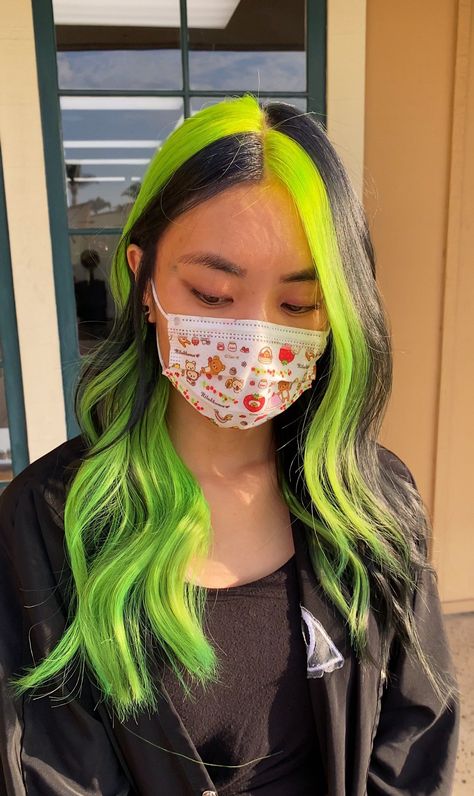 Colored Hair Half And Half, Colorful Hair Color Ideas, Black And Colored Hair, Half And Half Hair Color, Split Hair Color, Green And Black Hair, Black And Green Hair, Color Block Hair, Half And Half Hair