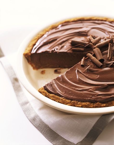 Chocolate Icebox Pie, Easy Graham Cracker Crust, Ice Box Desserts, Pudding Whipped Cream, Pie With Whipped Cream, Traditional Mexican Desserts, Graham Cracker Crust Recipe, Chocolate Pudding Desserts, Ice Box Cakes