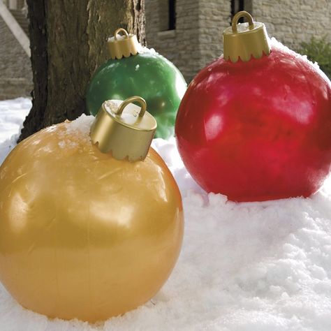 Cheap And Easy Outdoor Giant Christmas Ornaments (That Are Freakin' Cute) Large Outdoor Christmas Ornaments, Giant Christmas Ornaments, Christmas Parade Floats, Large Christmas Ornaments, Outdoor Christmas Tree, Traditional Colonial, Colonial Christmas, Christmas Yard Decorations, Christmas Decorations Diy Outdoor