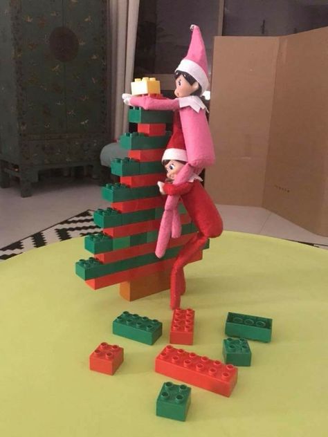 Elf On The Shelf Building Blocks, Elf On Shelf Lego Ideas, Elf On The Shelf Ideas With Legos, Elf On The Shelf With Legos, Elf Lego Ideas, Lego Elf On The Shelf, Lego Elf On The Shelf Ideas, Minecraft Elf On The Shelf, Elf 2023