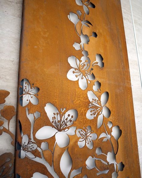 Creeping Blossom by PO Box Designs #custommade #corten #lasercut #designer #ballarat #melbourne #sydney Black Metal Wall Art, Steel Wall Art, Metal Art Decor, Art Painting Tools, Wall Painting Decor, Metal Working Projects, Box Designs, Wood Carving Designs, Metal Garden Art