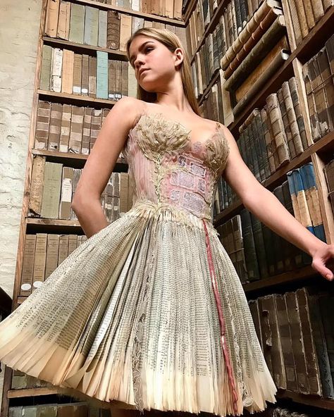 Book Dresses, Storybook Dress, Sylvie Facon, Formal Ideas, Book Dress, Recycled Dress, Semester 2, Paper Dress, Art Dress