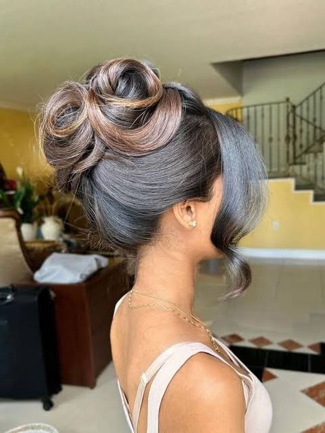 Bridal Updo Accessories, Updo With Extensions Wedding, Wedding Updos For Long Dark Hair, Cute Updos For Wedding, Loose Hair Up, Wedding Hair Long Updo, Bridal Up Do With Veil High Bun, Wedding Reception Hairstyles Guest, Updo For Bridesmaid Medium Hair