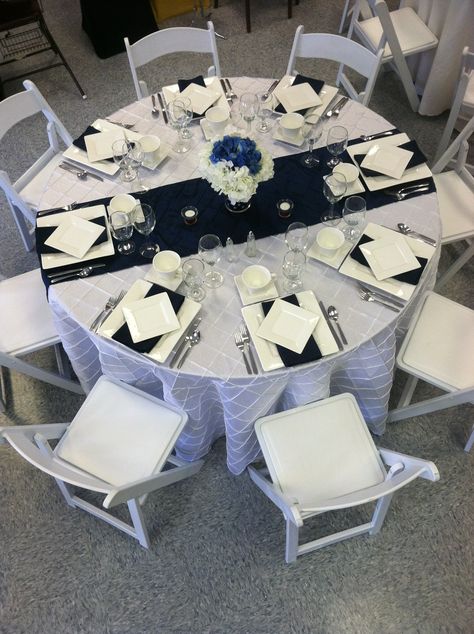 Navy Blue And White Table Setting, Navy Blue Birthday Theme, Navy Blue Table Settings, Navy Blue Centerpieces, Napkin Centerpiece, Table Cloth Setting, Navy Centerpieces, Reception Table Layout, White Wedding Table Setting