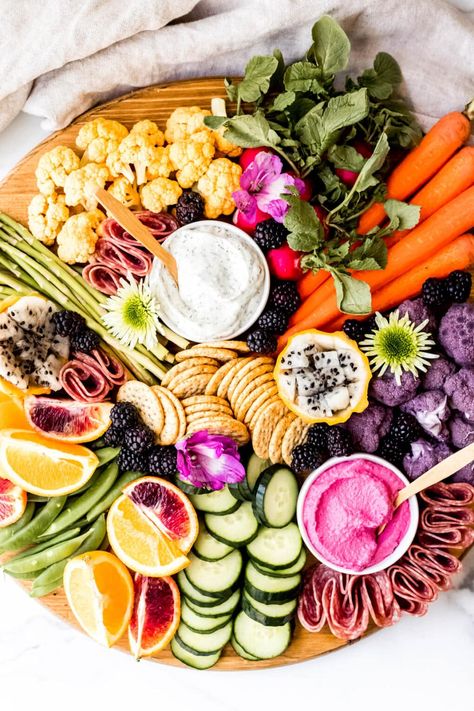 Fruit And Veggie Charcuterie Board Easter, Easter Charcuterie Board Ideas Simple, Fruit And Vegetable Charcuterie Board, Veggie And Fruit Charcuterie Board, Spring Charcuterie Board Ideas, Spring Charcuterie Board, Colored Cauliflower, Spring Charcuterie, Easter Charcuterie Board