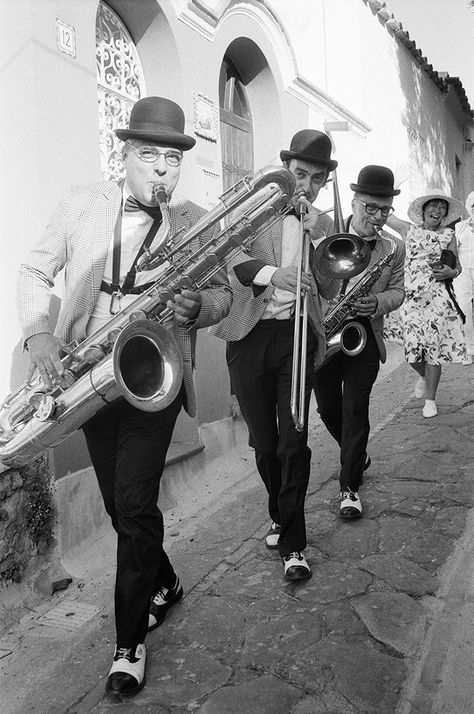 Jazz Band Photography, Jazz Photoshoot, Wedding Reception Entertainment, Second Line Parade, Band Photoshoot, Destination Wedding Italy, San Giacomo, Amalfi Coast Wedding, Band Outfits