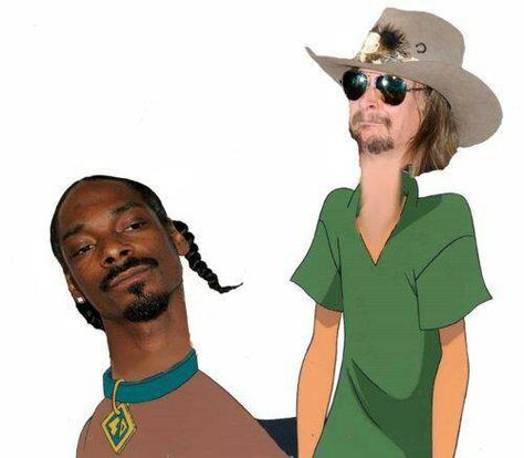 Snoop dog shaggy scooby doo lol Shaggy Scooby Doo, Scooby Doo Mystery Incorporated, Shaggy And Scooby, Scooby Doo Mystery, Snoop Dog, Just Eat, Round Sunglass Men, Scooby Doo, Funny Stuff