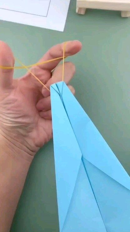 Pikubhai... | Thank you for 35M views.. Share 🫶 . . Paper plane flying on football ground... #paper #papercrafts #paperplane #plane #footballground… | Instagram Football Ground, Plane Flying, Airplane Crafts, Wooden Toys Design, Woodworking Art, Instruções Origami, Diy Abstract Canvas Art, Cool Paper Crafts, Trending Reels