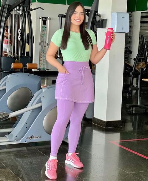 Gym Dress For Women, Modest Gym Outfits For Women, Fitness Outfits Gymwear, Modest Workout Clothes, Modest Gym, Gym Dress, Modest Workout, Modest Gym Outfit, Casual Sporty Outfits