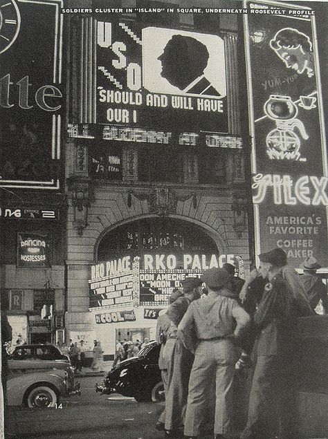 1940s- New York, New York New York City Vintage, Photographie New York, Vintage New York, Foto Vintage, Oscar Wilde, Vintage Pictures, The Good Old Days, Vintage Photographs, Vintage Photography