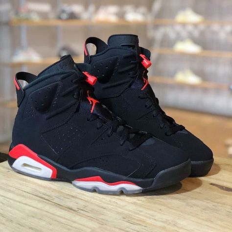 Jordan 23 Shoes, Jordan Retro 6, Jordan Retro 4, Nike Fashion Shoes, Image Swag, Nike Shoes Jordans, Kicks Shoes, Jordan Shoes Retro, Pretty Shoes Sneakers