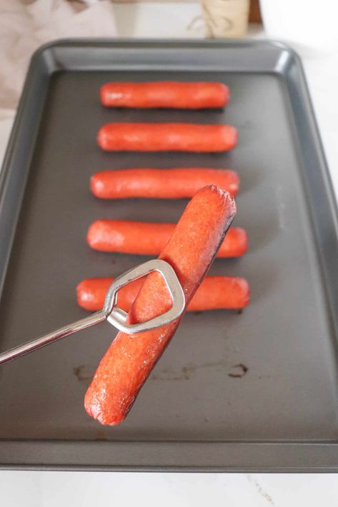 Fun Ways To Cook Hotdogs, How To Cook Hot Dogs In Bulk, Grilled Hot Dogs In Oven, How To Cook Hotdogs In The Oven, Make Ahead Hot Dogs, Oven Hot Dogs Baking, Cook Hot Dogs In Oven, Ways To Cook Hot Dogs Ideas, Hot Dogs At Home