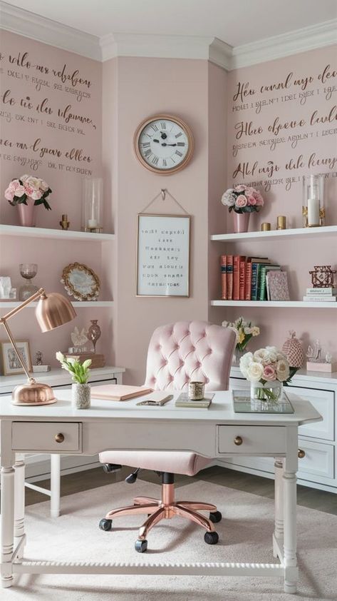 daisy flower Shabby Chic Office Cubicle Decor, Home Workspace Inspiration, Very Small Office Ideas, Inviting Office Decor, Office Work Space Ideas, Work From Home Office Ideas Small Spaces, Small Office Room Ideas, Blush Home Office, Home Office Girly