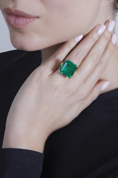 Cartier [卡地亞] | A Superb Emerald and Diamond Ring [祖母綠配鑽石戒指] | Magnificent Jewels | Sotheby's Panna Ring, Jewelry Poster, Square Poster, Green Gemstone Ring, Square Jewelry, Ring Square, Emerald Cut Diamond Ring, Emerald And Diamond Ring, Emerald Ring Gold