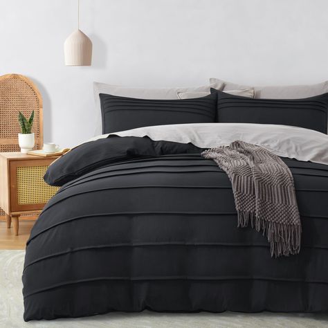 PRICES MAY VARY. Perfect Decoration: The black duvet cover features a pleated design that is decorative and textured with a solid color pattern. The appearance is slightly wrinkled and feels very textured. Our pleated duvet cover can be coordinated with your bedroom, living room, vacation home or anywhere else. Comfort and Breathable: Our black bedding is made of 100% high-quality microfiber, which gives you a comfortable and warm sleep experience. Premium material helps circulate air and keep w Purple Duvet, Textured Duvet Cover, Textured Duvet, Purple Duvet Cover, Boho Duvet, Black Duvet, Grey Duvet, Queen Size Duvet Covers, Textured Bedding