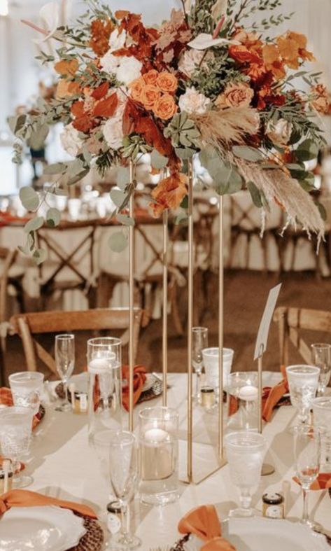 Cinnamon Centerpiece Wedding, Rust Orange Centerpiece, Copper Flower Arrangements, Terracota Wedding Decor Round Table, Terracotta Wedding Centerpieces Wedding Table Decor, Wedding In November Ideas, Column Wedding Decor, Modern Fall Wedding Centerpieces, Terracotta Wedding Flowers Centerpiece