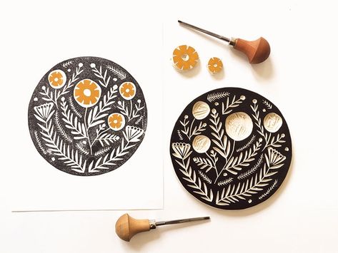 try your hand at home linocutting Wall Art Scandinavian, Linoleum Print, Linocut Printmaking, Lino Art, Hand Carved Stamps, Stamp Carving, Relief Printing, Flower Art Print, Handmade Stamps