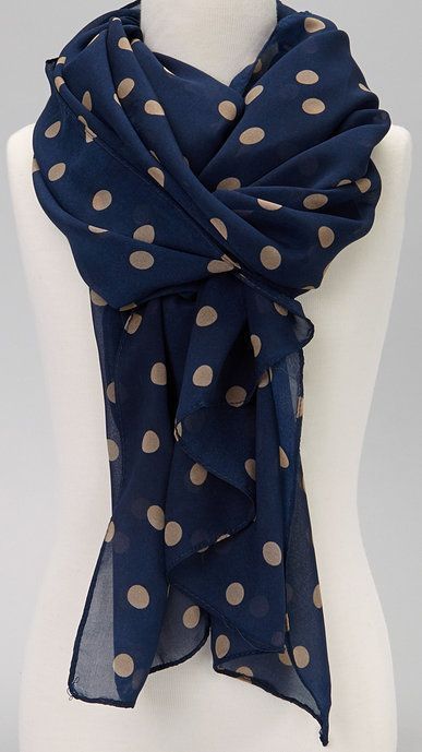 Ways To Wear A Scarf, Cute Scarfs, Polka Dot Scarf, Mode Casual, Scarf Tying, Blue Scarf, Pashmina Scarf, Sarong, Scarf Shawl