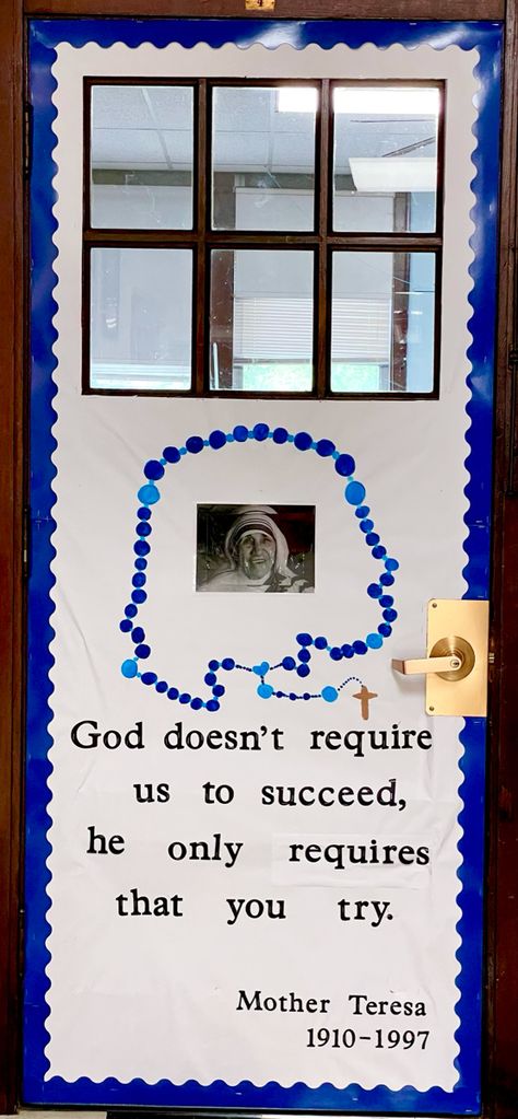 #school #catholic #inspire #door #quote #rosary #religious Confirmation Classroom Display, Rosary Bulletin Board Ideas, Catholic Schools Week 2024, Catholic School Classroom Decor, Catholic Schools Week Door Ideas, Catholic School Bulletin Board Ideas, Catholic Classroom Decor, Religious Bulletin Board Ideas, Catholic Bulletin Boards