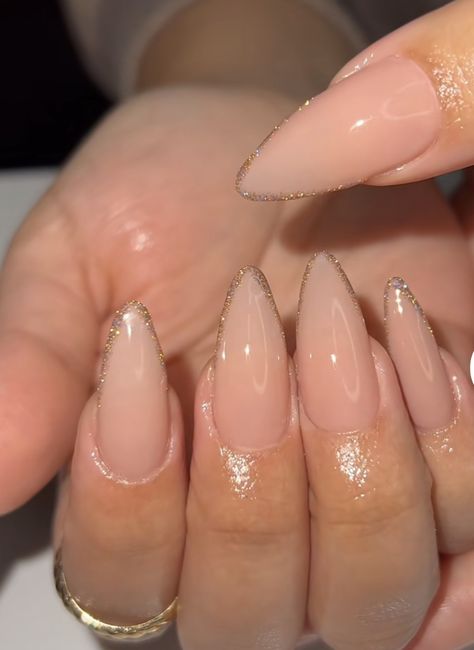 Unghie Sfumate, Classy Acrylic Nails, Makijaż Smokey Eye, Shiny Nails, Almond Acrylic Nails, Neutral Nails, Fire Nails, Classy Nails, Fancy Nails