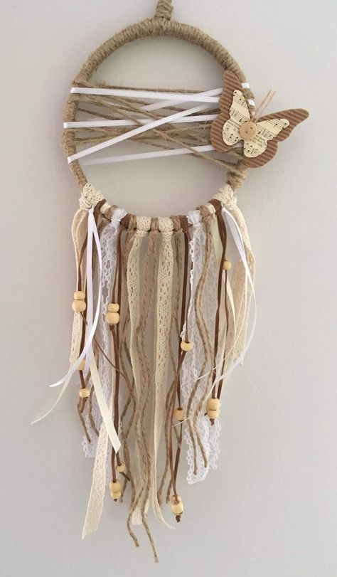 Joululahjat Diy, Atrapasueños Diy, Diy Dream Catcher Tutorial, Horseshoe Crafts Projects, Beautiful Dream Catchers, Dream Catcher Decor, Boho Crafts Diy, Dream Catcher Craft, Diy Boho Decor