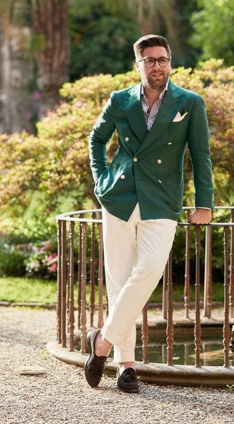 Cool T-shirt this is not the first time I buy.👍 Man Summer Suit, Spring Suits For Men, Suit Summer Men, Pitti Uomo Summer, Italian Style Suit, Costume Vert, Summer Suits Men, Blazer Outfits Men, Wedding Party Wear