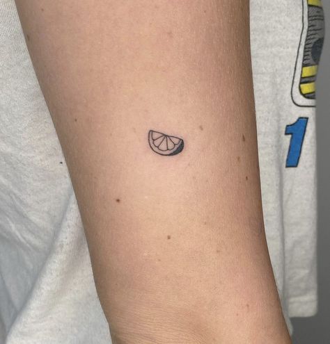 Lemon Wedge Tattoo Small, Tangerine Tattoo Small, Tiny Person Tattoo, Lemon Slice Tattoo Minimalist, Tiny Dice Tattoo, Orange Slice Tattoo Small, Lime Tattoo Minimalist, Lime Tatoos, Party Tattoo Ideas