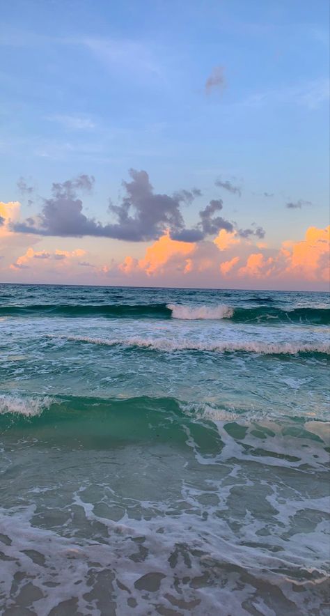 Florida Ocean Aesthetic, Destin Florida Beach Aesthetic, Summer Aesthetic Florida, Florida Wallpaper Aesthetic, Florida Aesthetic Instagram, Summer Lifestyle Aesthetic, Sea Side Florida, Florida Vibes Aesthetic, Florida Girls Trip Aesthetic