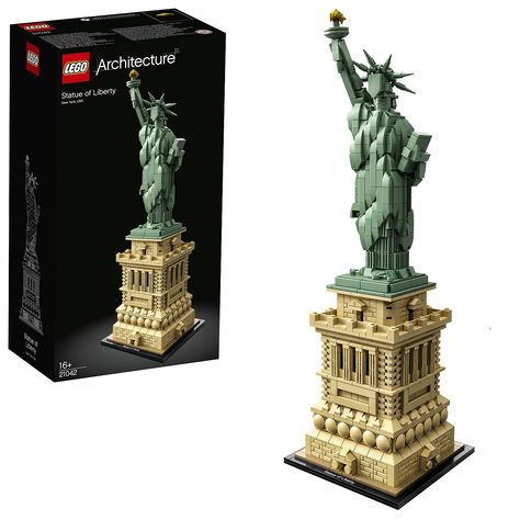 Lego Statue Of Liberty, Patung Liberty, Deco Lego, Lego Architecture Set, Best Lego Sets, Liberty Statue, Beige Color Scheme, Photo Table, Architecture Set