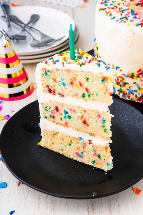 Birthday CakeDelish Confetti Cake Recipes, Recipes For Toddlers, Birthday Cake Recipes, Pizza Sugar Cookie, Easy Homemade Desserts, Vegan Steak, Cake Recipes For Kids, Confetti Cake, Funfetti Cake