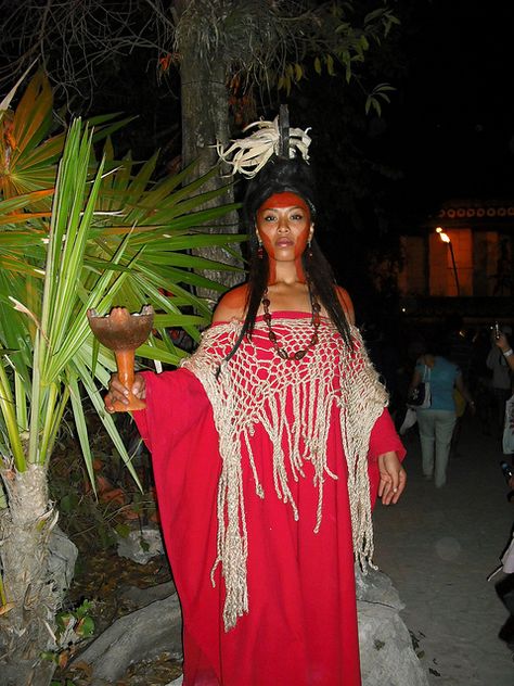 mayan priestess by offonmars, via Flickr Mayan Priestess, Ancient Mayan Clothing, Mayan Clothing, Xcaret Mexico, Mayan People, Maya Civilization, Maya Art, Mayan Art, Mayan Culture