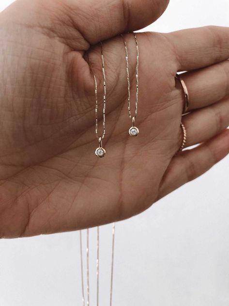 Diamond Drop Necklace, Necklace Diamond, Jewelry Photography, Diamond Drops, Simple Jewelry, Drop Necklace, Delicate Necklace, Schmuck Design, Minimalist Jewelry