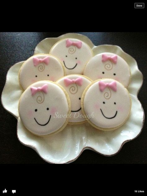 Icing Biscuits, Bakery Catering, 2 Cookies, Crafts Drawing, Baby Tea, Cutout Cookies, Idee Babyshower, Baby Shower Treats